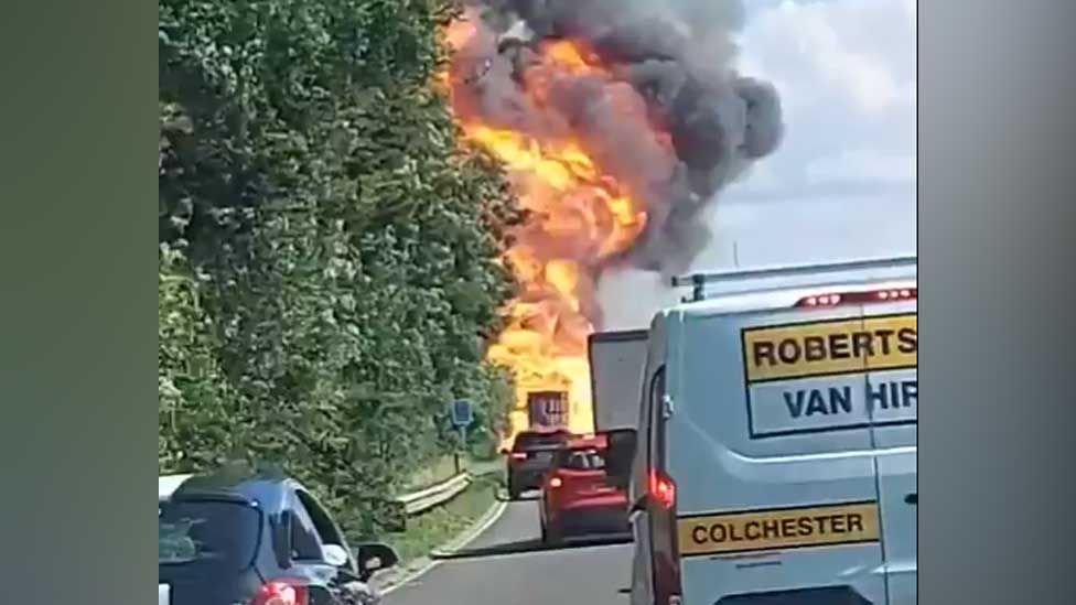 Vehicle fire on M11
