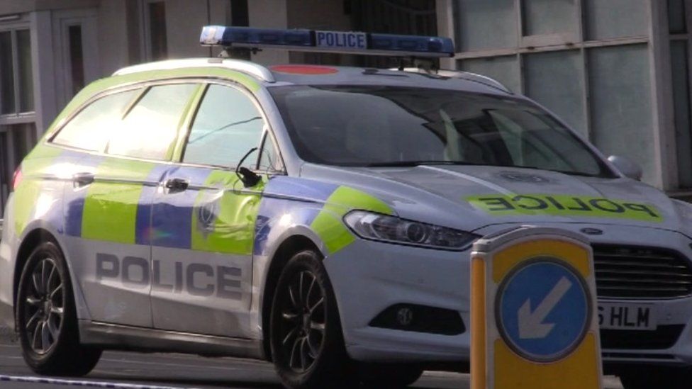 Pedestrian killed in Brighton police 999 call car crash - BBC News