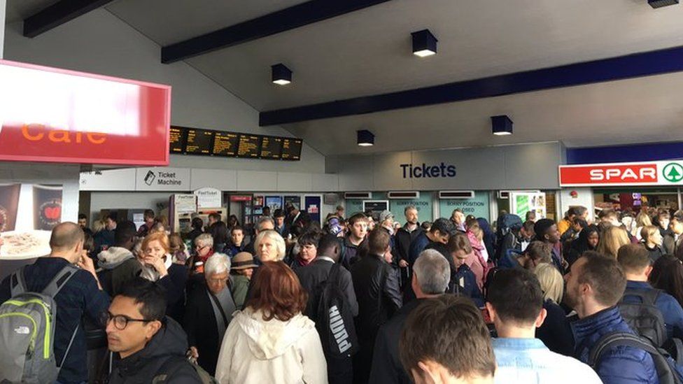 Passengers waiting at Didcot Parkway