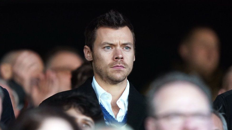 Photo of Harry Styles at a football match in Luton on 18 February