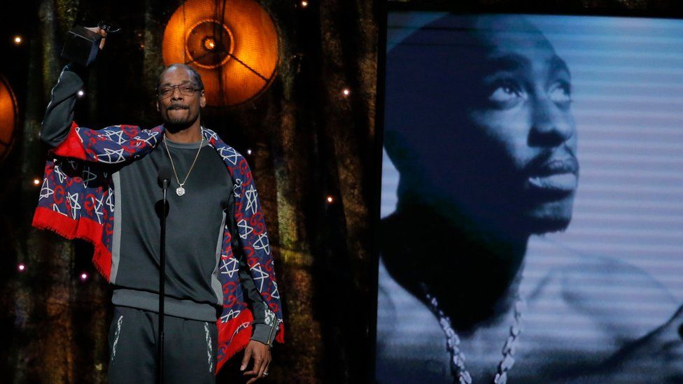 32nd Annual Rock and Roll Hall of Fame Induction Ceremony - Snoop Dogg speaks during Tupac Shakur's induction.