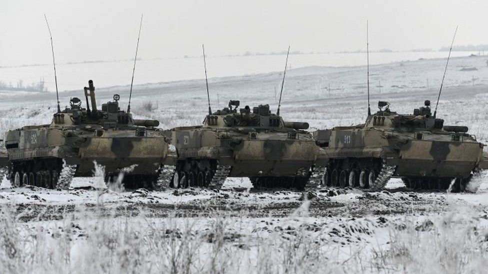 Russian tanks near the border with Ukraine