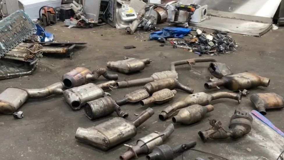 Catalytic converter thefts: Surge in cases reported to Met Police - BBC News