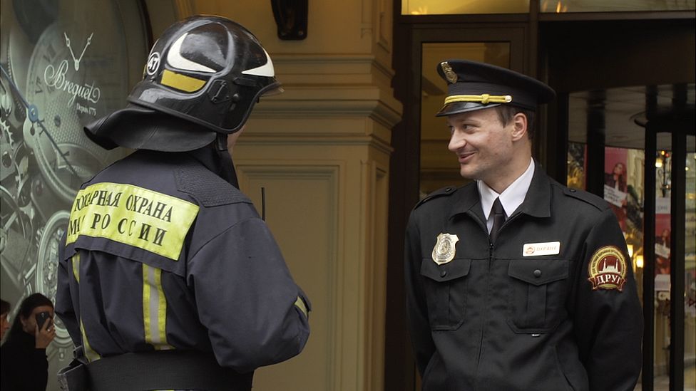 Guards cordon of GUM centre due to a bomb threat in central Moscow, Russia September 13, 2017