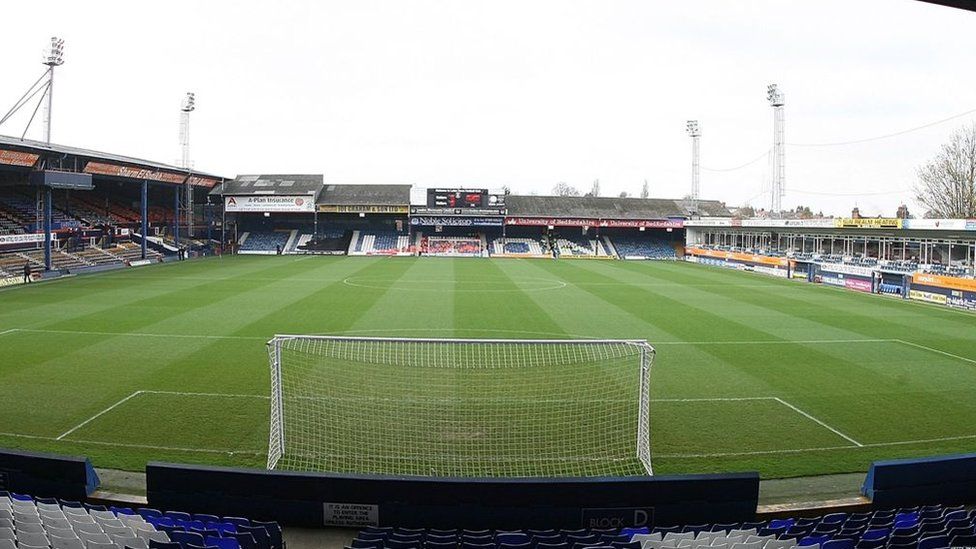 Junior Luton Town ambassador: My first word was 'hatter' - BBC News