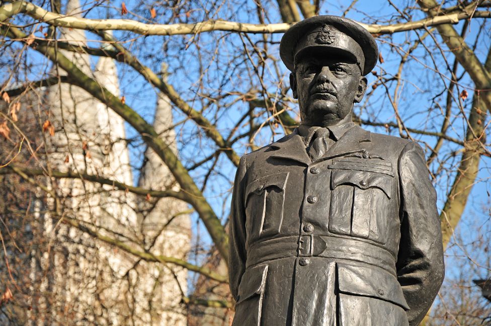 Statue of Sir Arthur "Bomber" Harris outside St Clement Danes on the Strand, central London