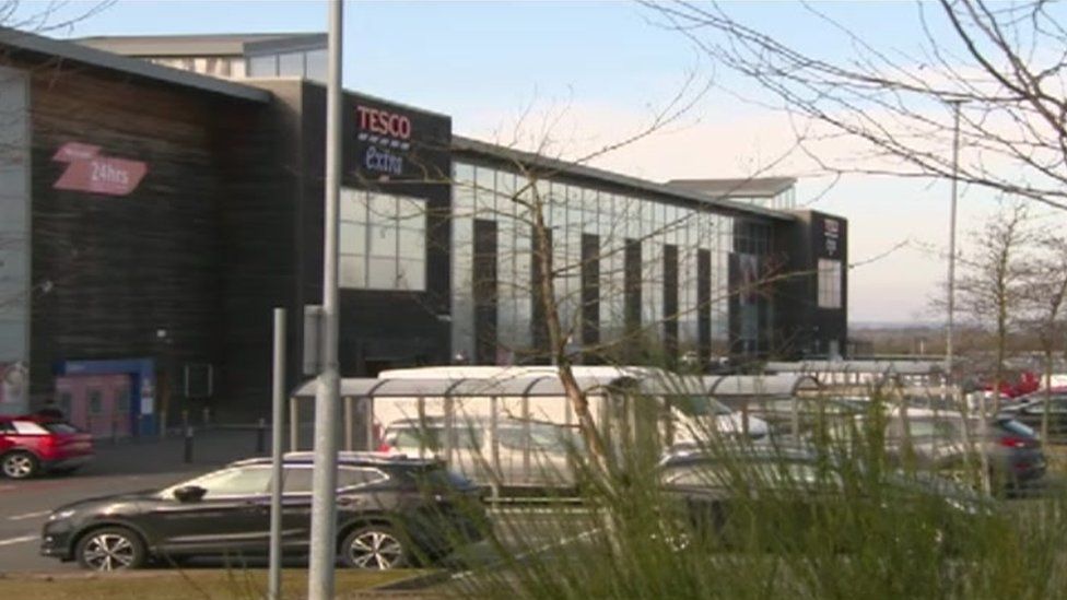 Coronavirus Hundreds at Dudley Tesco priority early opening BBC News