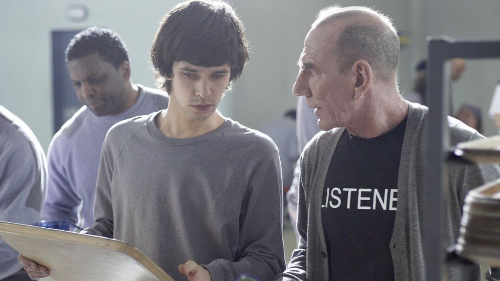 Ben Whishaw and Pete Postlethwaite in Criminal Justice