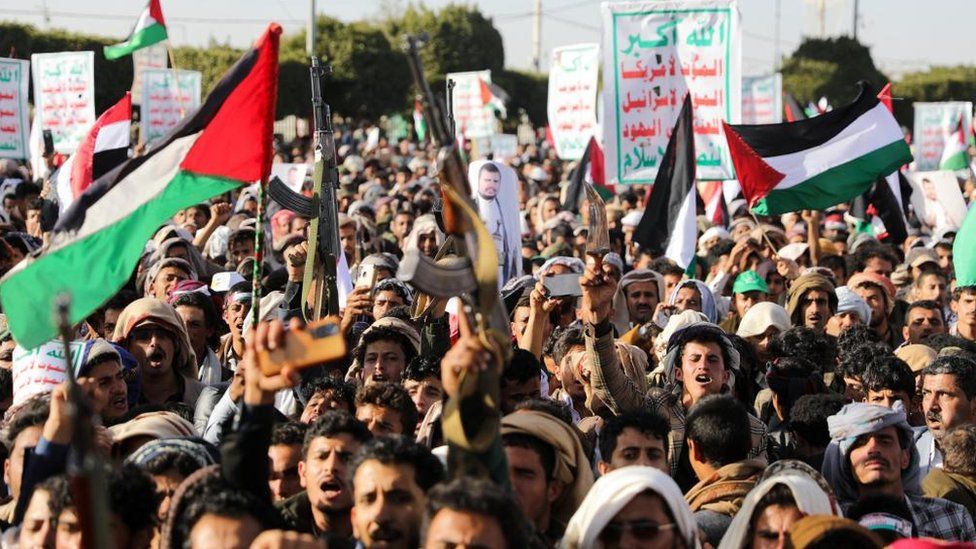 Houthi supporters in sanaa 12 Jan