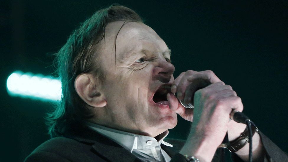 Mark E Smith