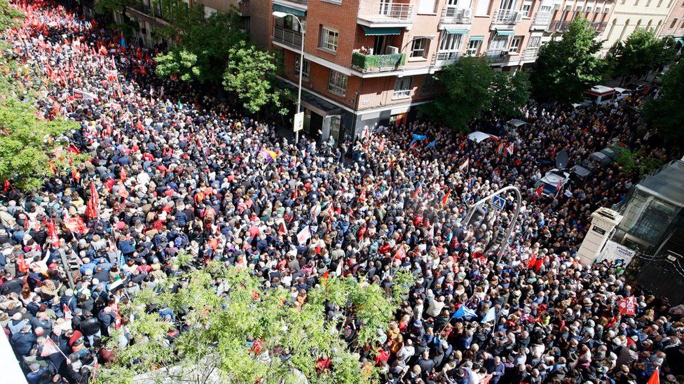 Aerial view of a large crowd in support of the prime minister in Madrid at the weekend