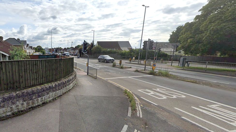 A wide shot of Cricklade Road on Google maps