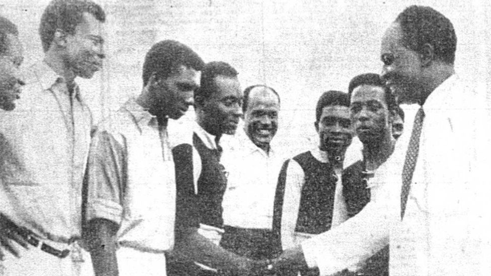 Kwame Nkrumah greets players