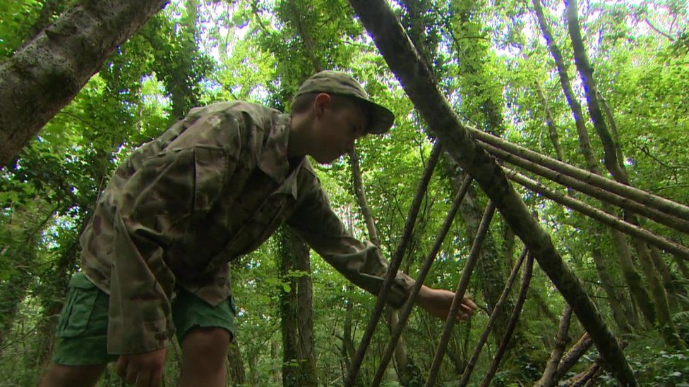 Max Woosey's shelter being built