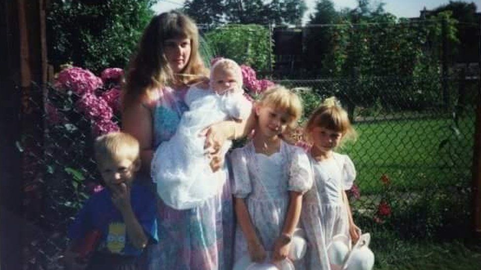 Janet Lyon and her four children
