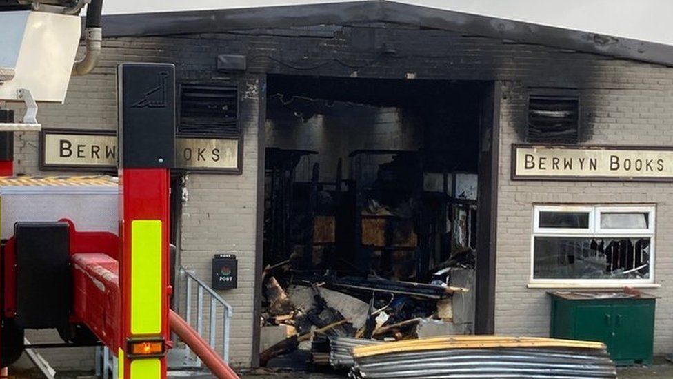 Buckley fire Berwyn Books sees 400,000 destroyed in blaze BBC News