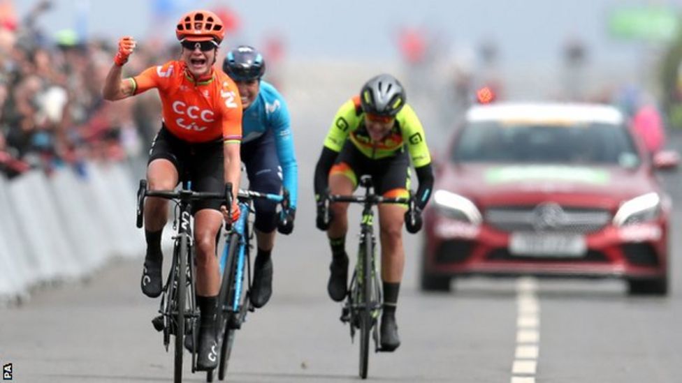 Tour de Yorkshire 2019: Marianne Vos wins women's race - BBC Sport