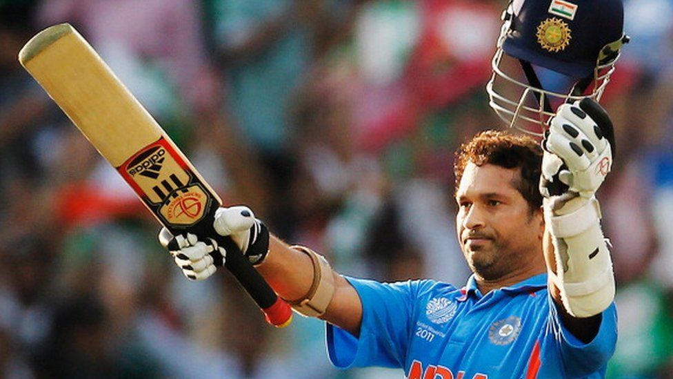 Sachin Tendulkar: India cricket legend tests positive for Covid-19 - BBC  News