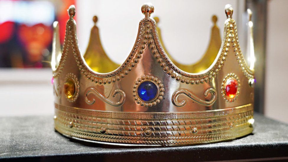 Notorious B.I.G. crown