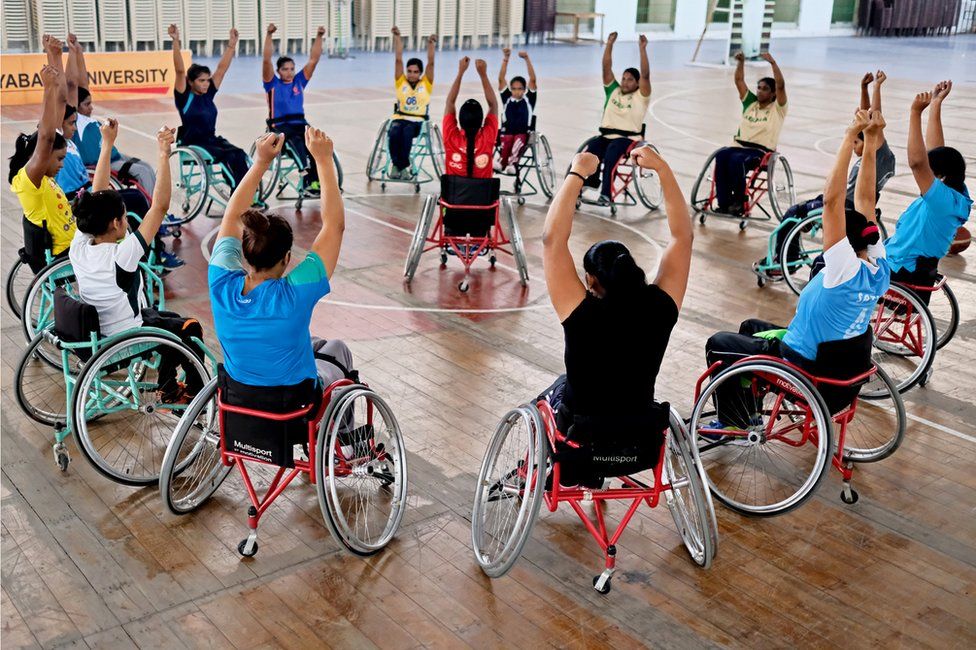 Wheelchair basketball players practise for the Para Games
