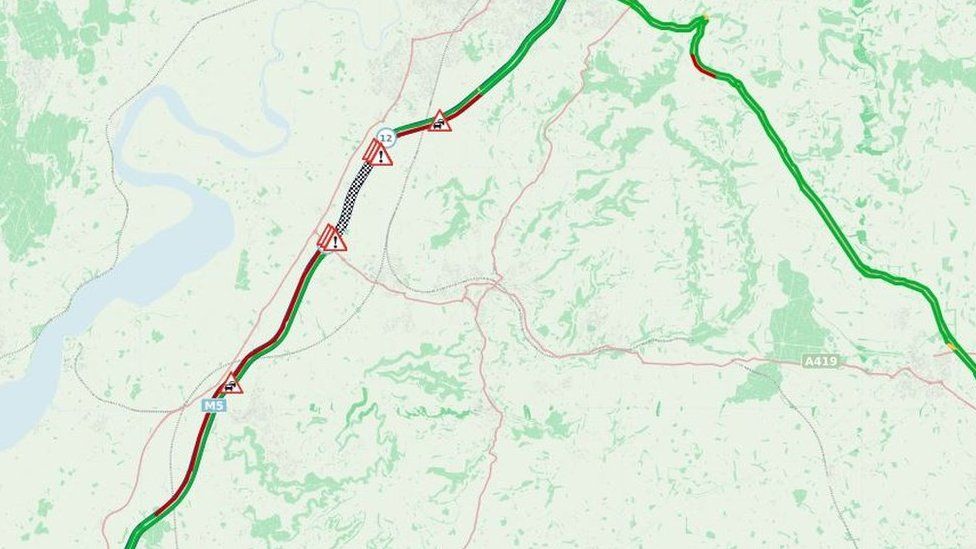 Map of stretch of M5 shut by crash