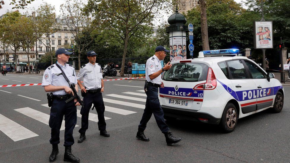 French police in security operation in Paris - September 2016