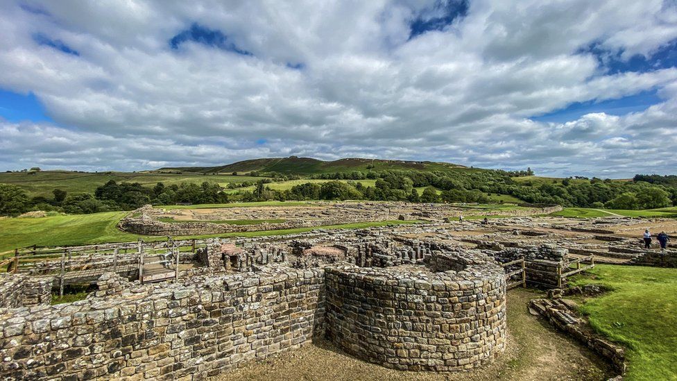Эксперты римского форта Виндоланда опасаются, что изменение климата иссушает торфяную почву, которая защищает древние объекты