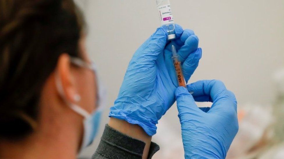 Investors threaten drug maker bonuses over vaccine access thumbnail