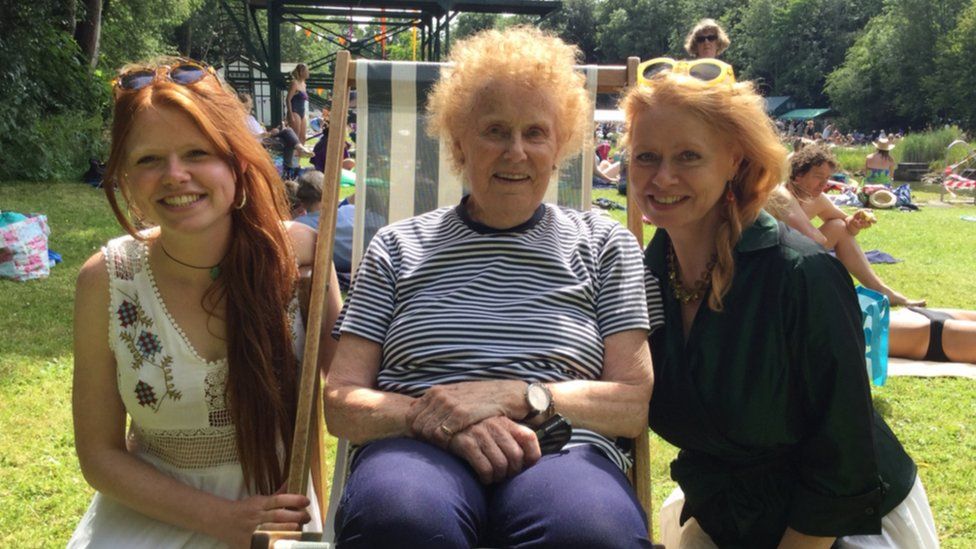 Janet Cocks with her daughter, Sarah, and one of her granddaughters, Rosie