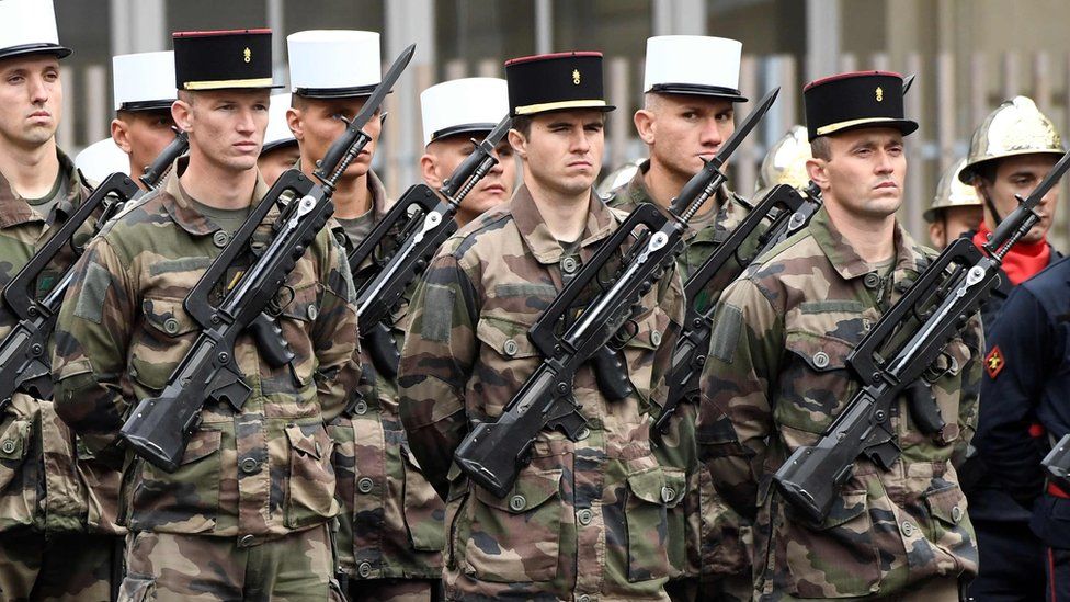 French soldiers at ceremony, 25 Apr 17