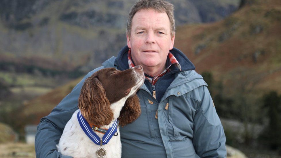 Keswick's Max the Miracle Dog gets PDSA Order of Merit - BBC News