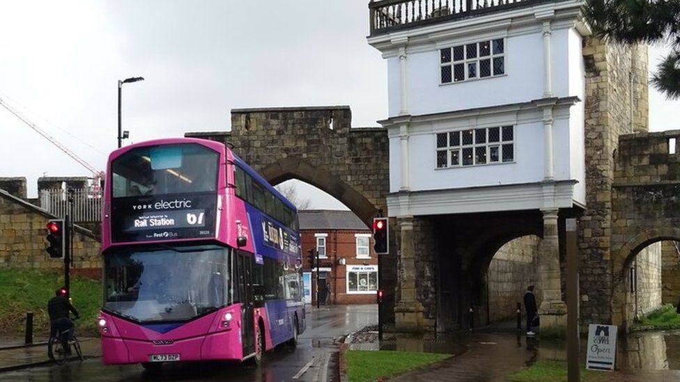 Electric bus in York