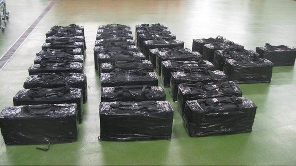 Packages of cocaine found in shipment of banana pulp