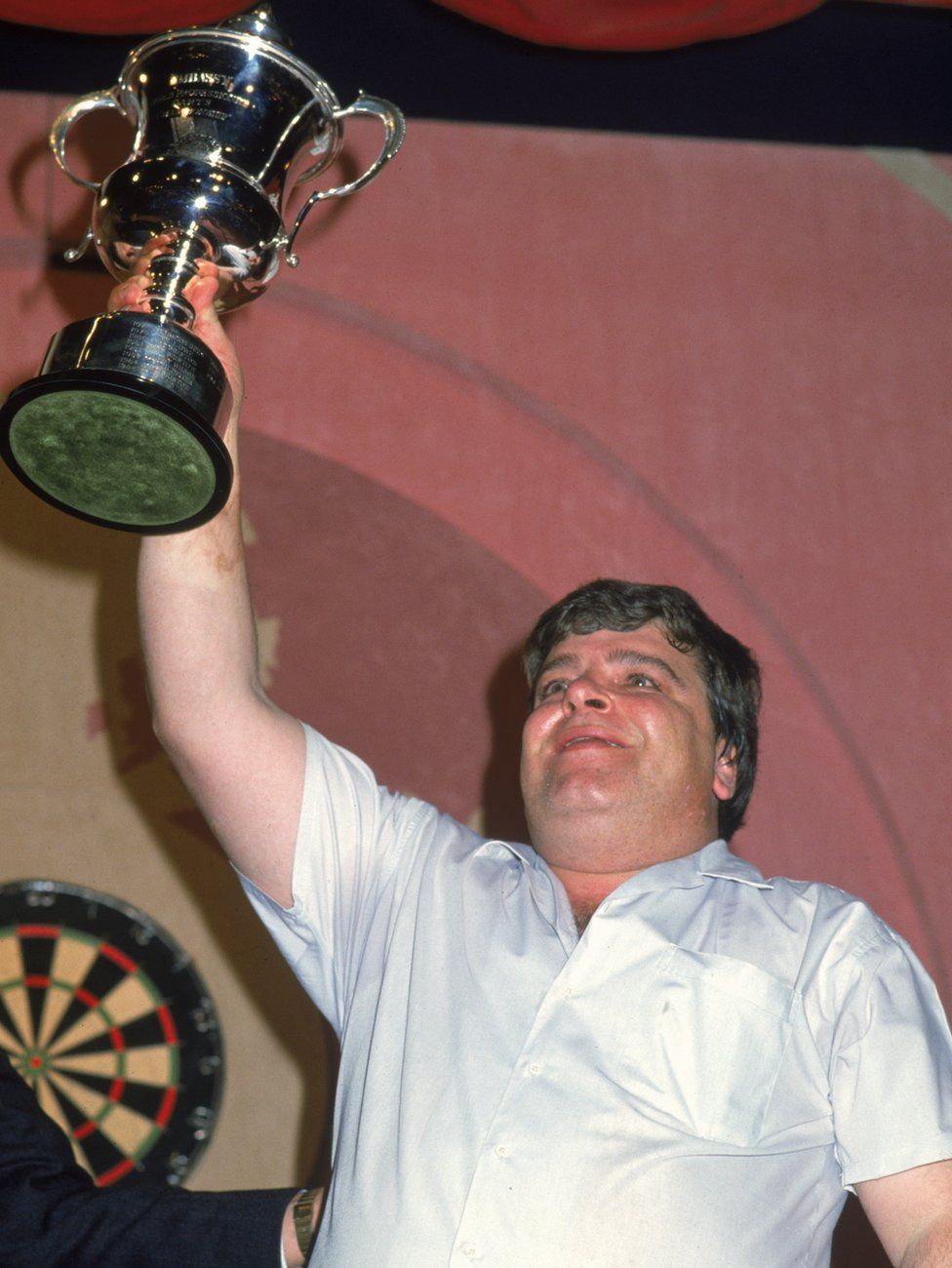 John Thomas Wilson, better known as Jocky, wins the 1989 Embassy World Darts Championship at Lakeside Country Club, Frimley Green, Surrey, 14th January 1989. (Photo by Chris Raphael/Getty Images)