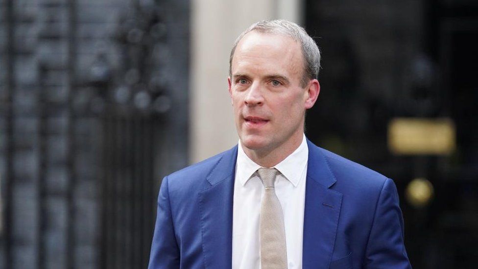 Dominic Raab outside No 10 Downing Street on 25/10/2022