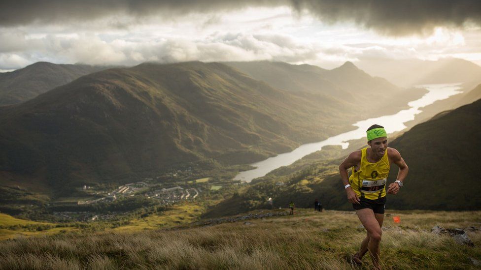 Mountain challenge. Скайраннинг пейзажи обои. Scott Trail Run. Scott Trail Running. Плакат про скайраннинг.