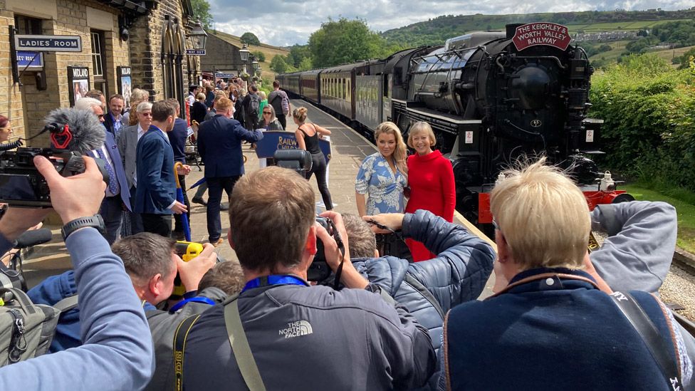 Jenny Agutter and co-star Sheridan Smith having their photos taken at Oakworth station