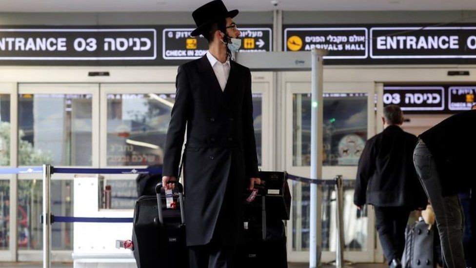 Passengers at Tel Aviv's airport, Israel. Photo: November 2021