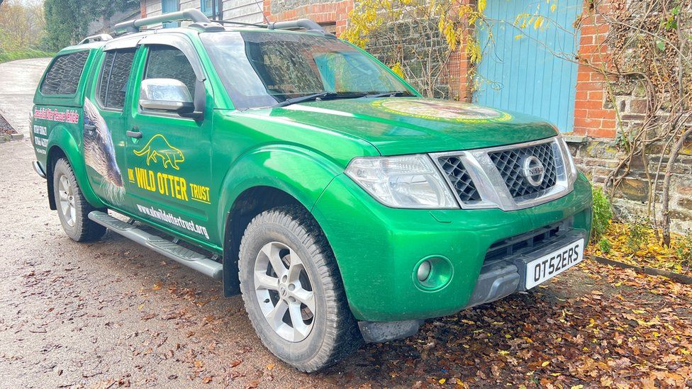 Otter ambulance