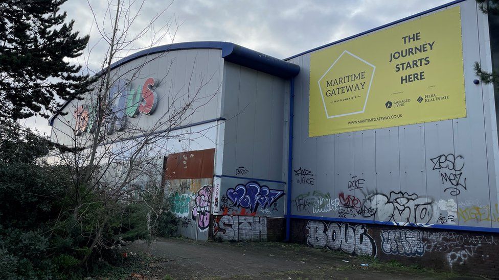 The Toys R Us has sat derelict since the retailer's collapse in 2018