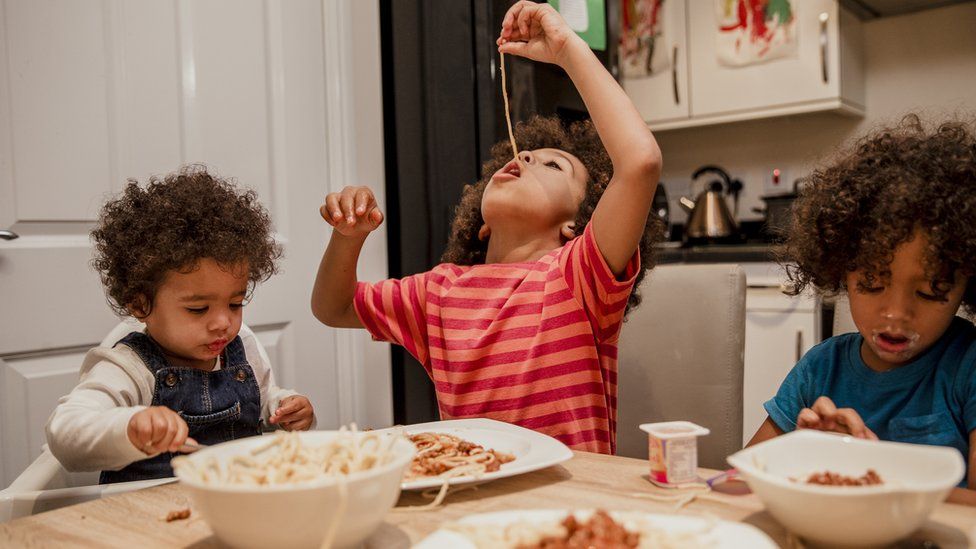 kids eating