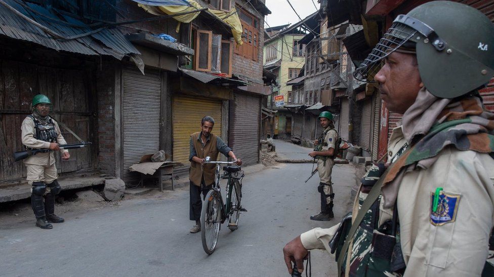 Srinagar soldiers