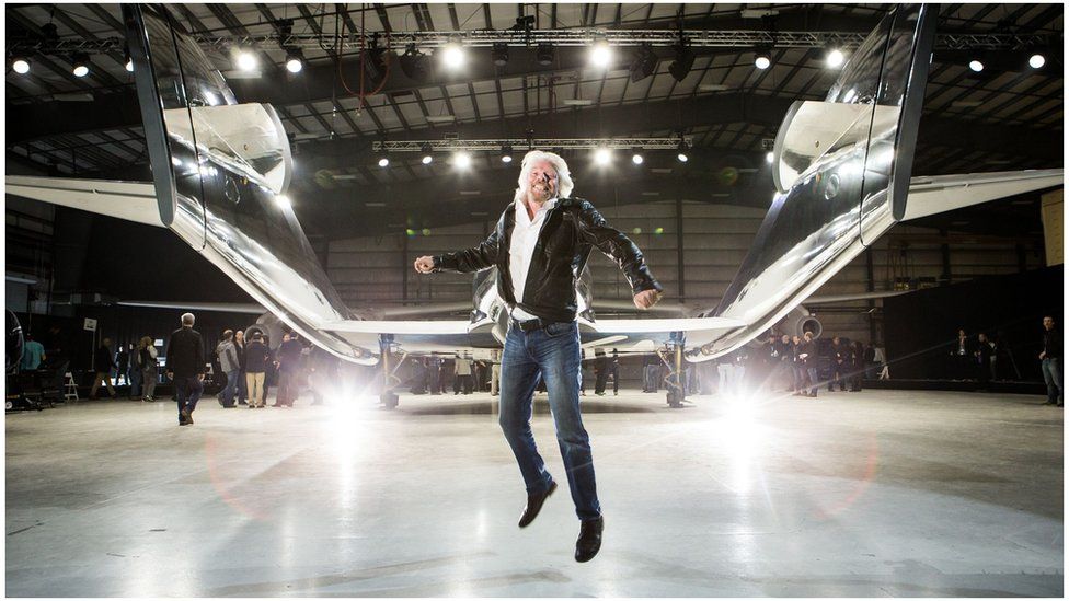 Sir Richard Branson gains licence for commercial ...