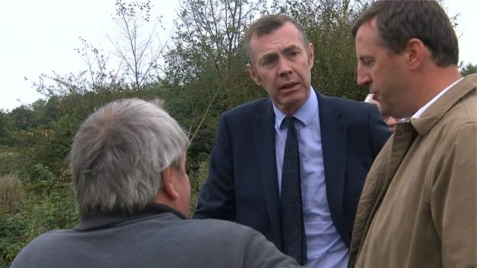 Nantycaws Cyhuddo cwmni Valero o fod yn 'haerllug' BBC Cymru Fyw