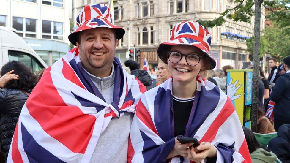 How did people in Northern Ireland react to the new King? BBC News