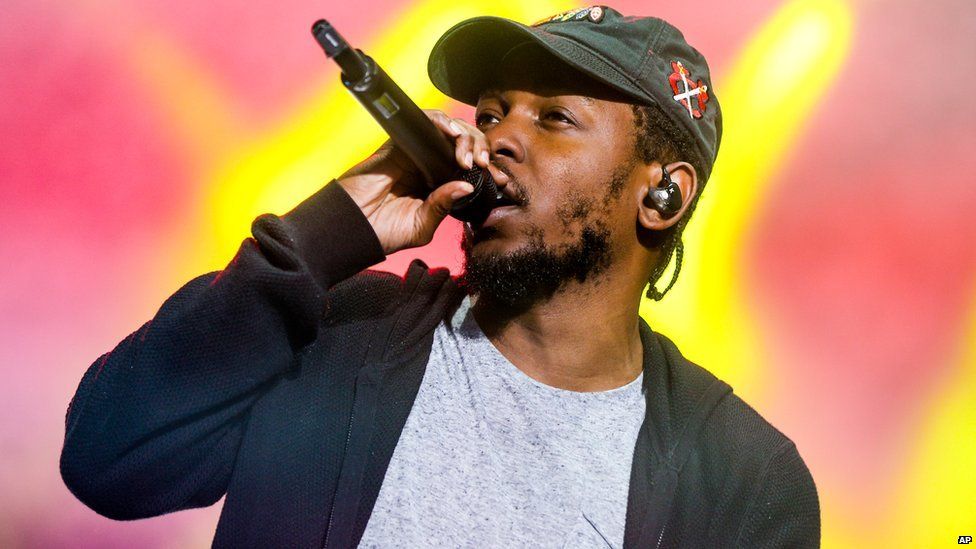 Kendrick Lamar Wins 4 Awards at BET Hip Hop Awards and Sets 4