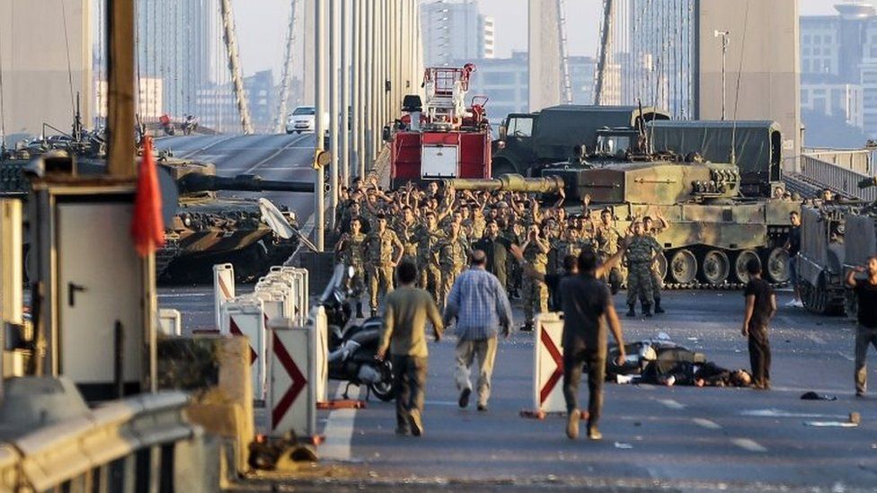 Soldiers involved in the coup attempt surrender on Istanbul's Bosphorus Bridge. Photo: 16 July 2016