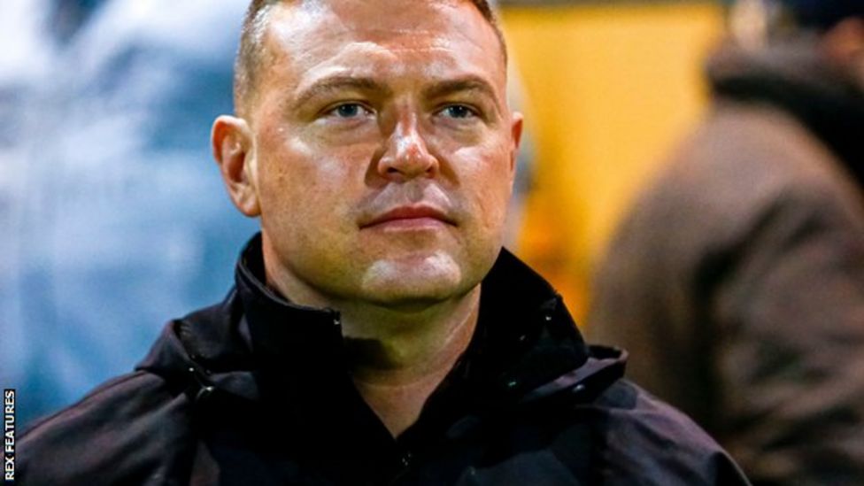 John Dempster Mansfield Town Sack Manager After Seven Months In Charge Bbc Sport 5435