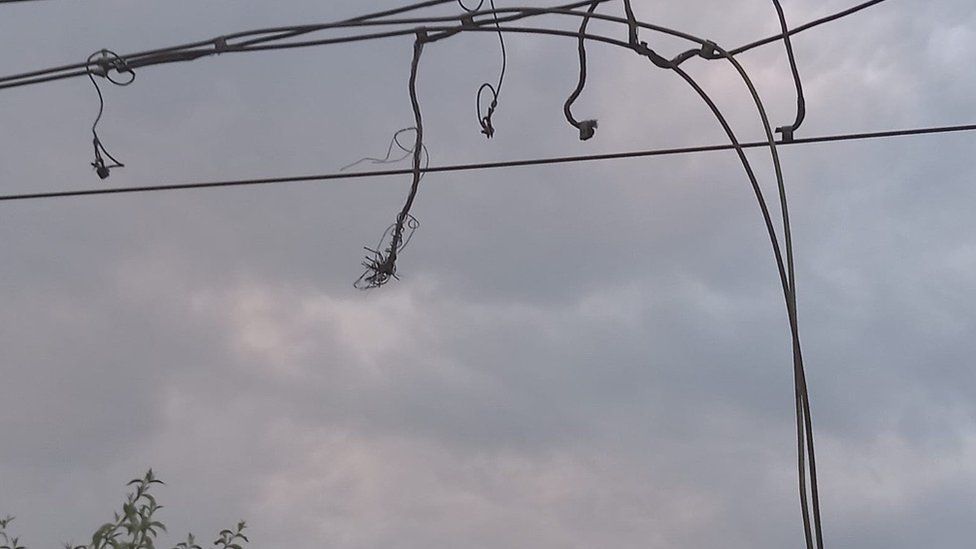 Damage to overhead lines at Victoria
