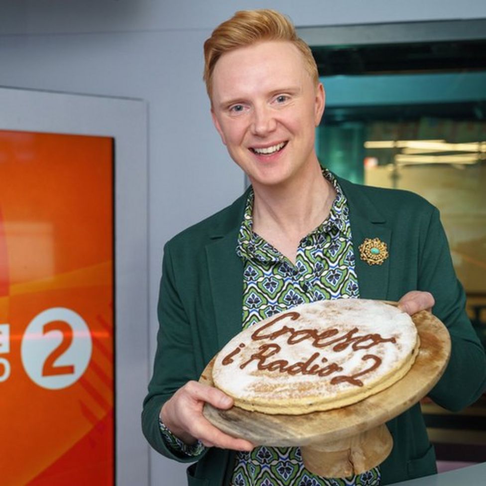 Y Gymraeg I w Chlywed Ar BBC Radio 2 BBC Cymru Fyw y-gymraeg-i-w-chlywed-ar-bbc-radio-2-bbc-cymru-fyw